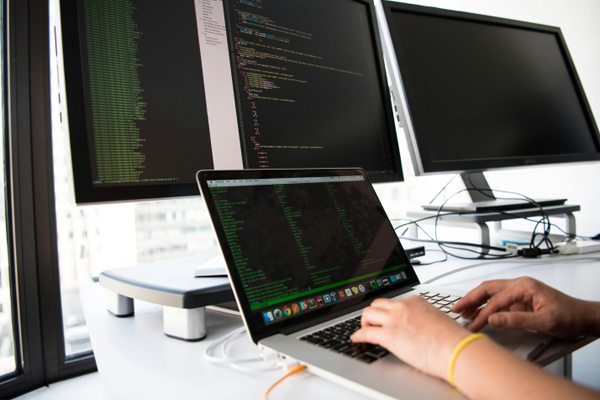 江山市泰安電氣申請節(jié)能模塊化高低壓開關柜專利，達到智能節(jié)能降溫的效果:高低壓開關柜