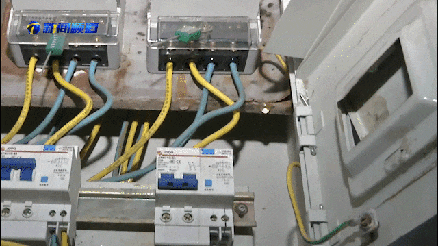 為什么配電箱里不能放雜物？:配電箱